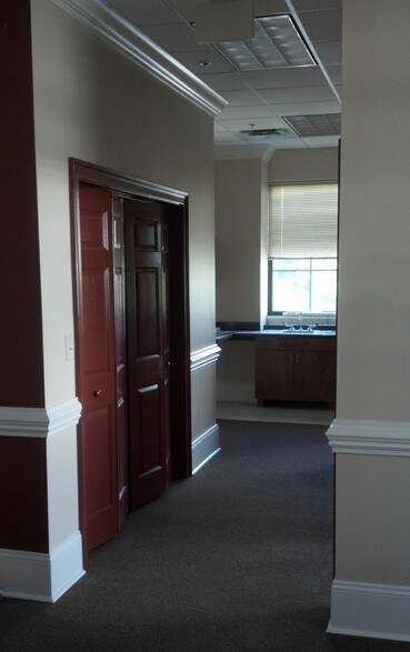 More Photos Of 363 Church St N, Concord Loft Creative Space For Lease