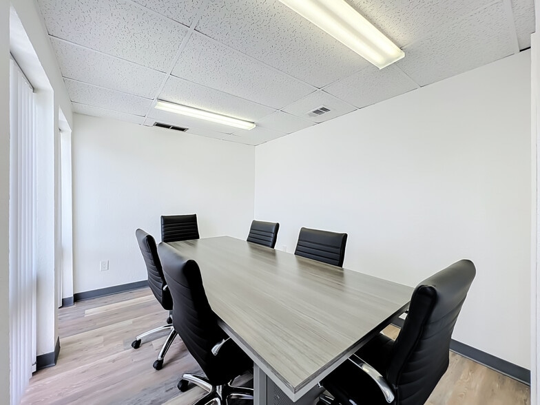 More Photos Of 180 S County Road 427, Longwood General Retail For Sale