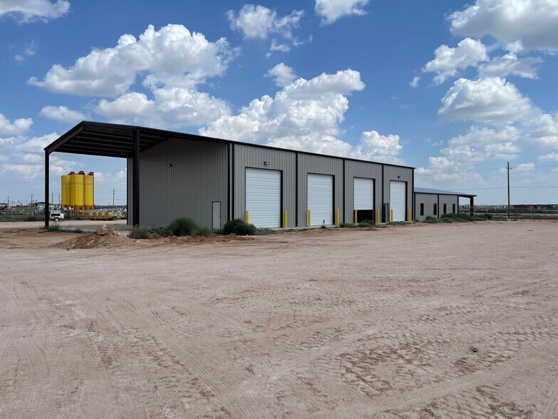 More Photos Of 5822 W County Rd 123, Midland Warehouse For Lease
