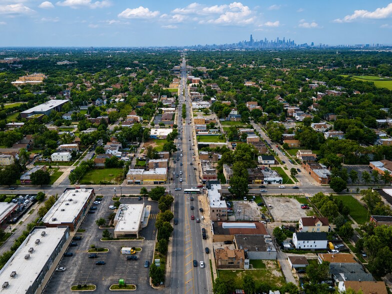 More Photos Of 6915 S Ashland Ave, Chicago General Retail For Sale