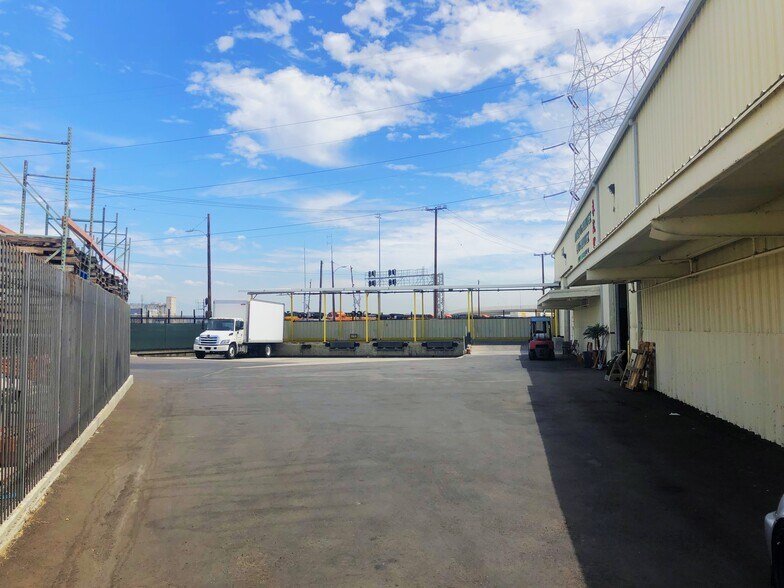 More Photos Of 2646 S Downey Rd, Vernon Refrigeration Cold Storage For Lease