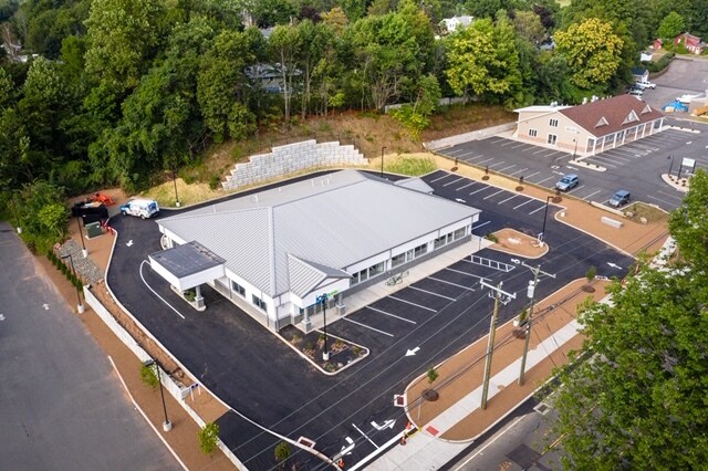 More Photos Of 1336 E Main St, Meriden Freestanding For Lease