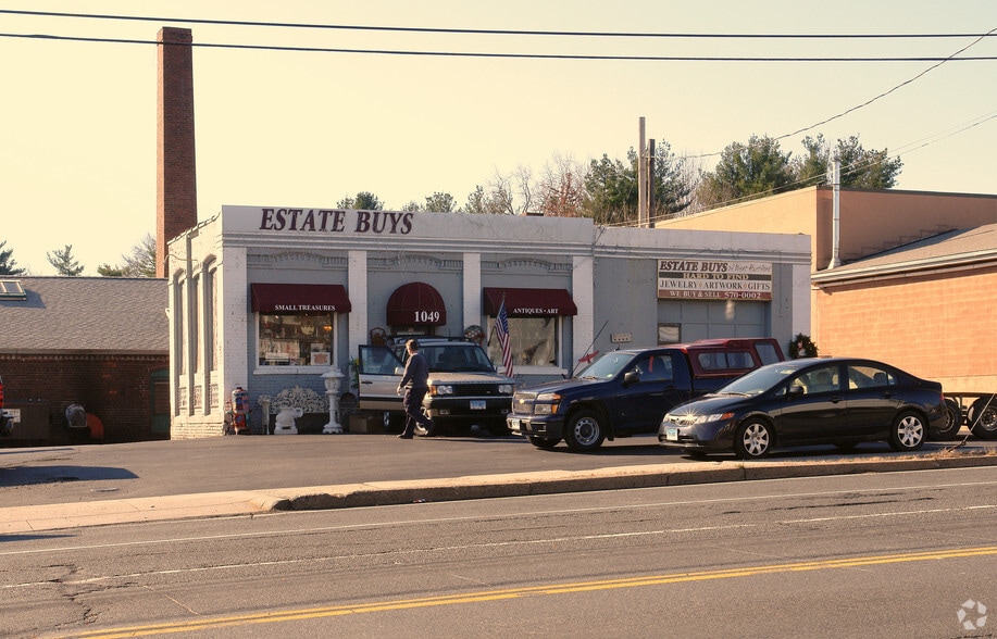 More Photos Of 1049 New Britain Ave, West Hartford Freestanding For Lease