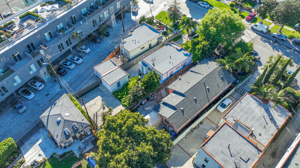 More Photos Of 2536 S Dunsmuir Ave, Los Angeles Land For Sale
