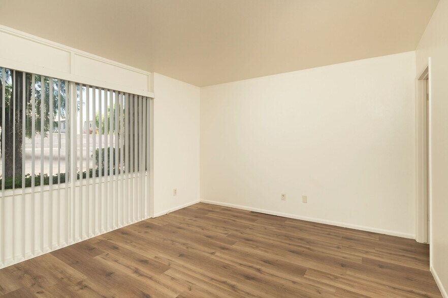 More Photos Of 5250 N 20th St, Phoenix Apartments For Sale