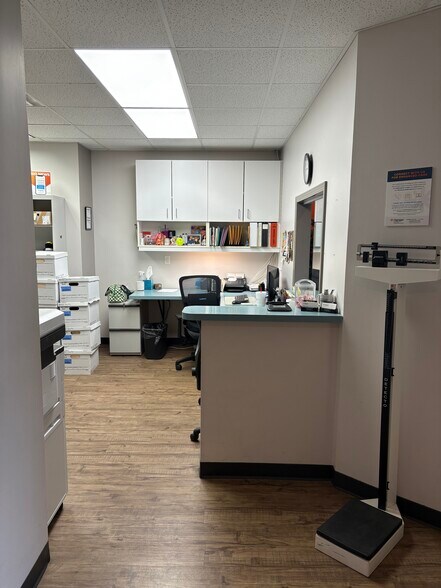 More Photos Of 404 Rushing Dr, Herrin Medical For Sale