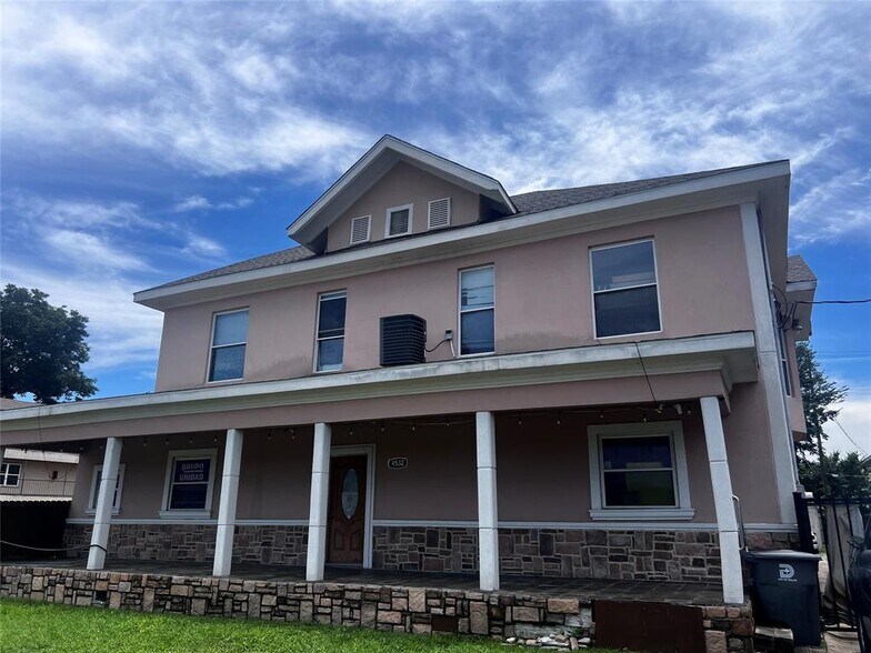 Primary Photo Of 4532 Columbia Ave, Dallas Apartments For Sale