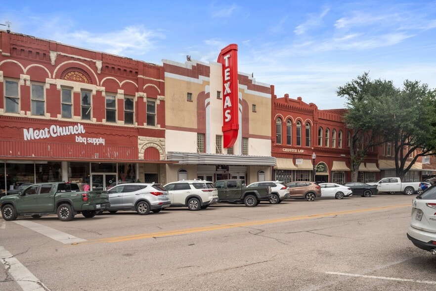 Primary Photo Of 110 W Main St, Waxahachie Theater Concert Hall For Lease