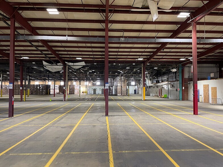 More Photos Of 19224 Longmeadow Rd, Hagerstown Distribution For Sale