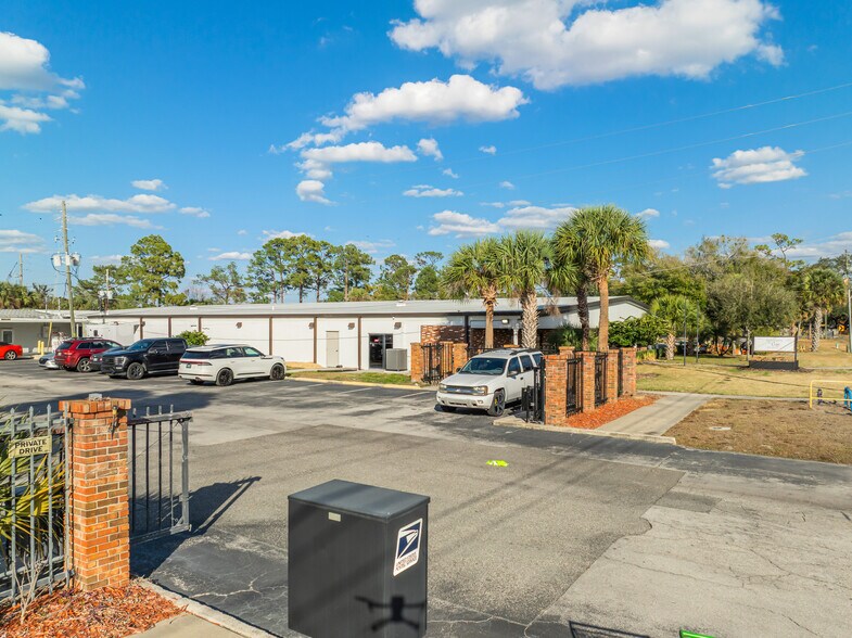 More Photos Of 440 Plumosa Ave, Casselberry Warehouse For Lease