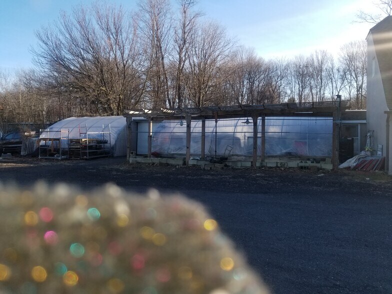 More Photos Of 2145 Meriden Rd, Wolcott Storefront Retail Office For Sale