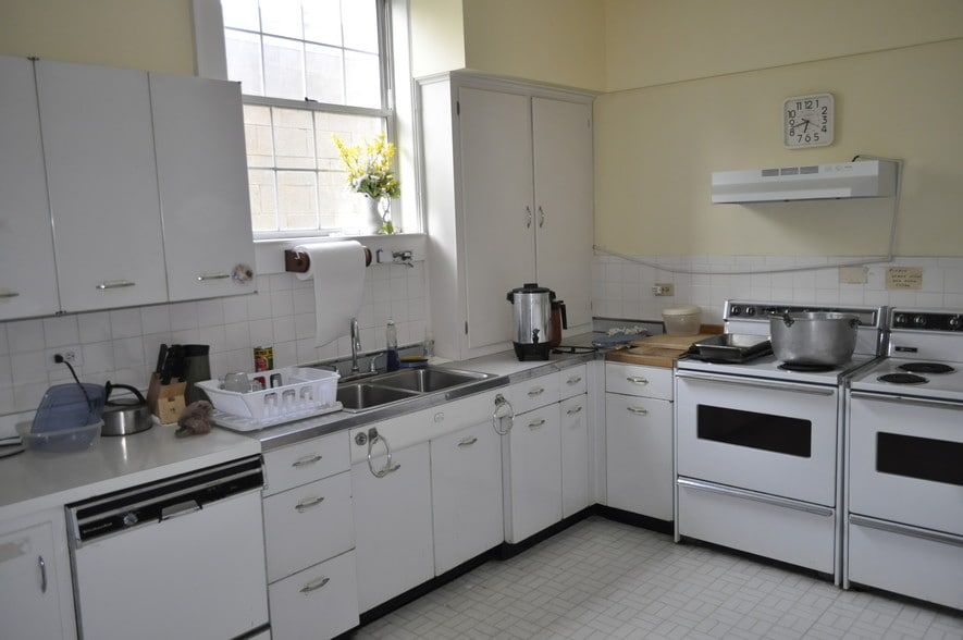 More Photos Of 5502 Noyes Ave, Charleston Specialty For Sale