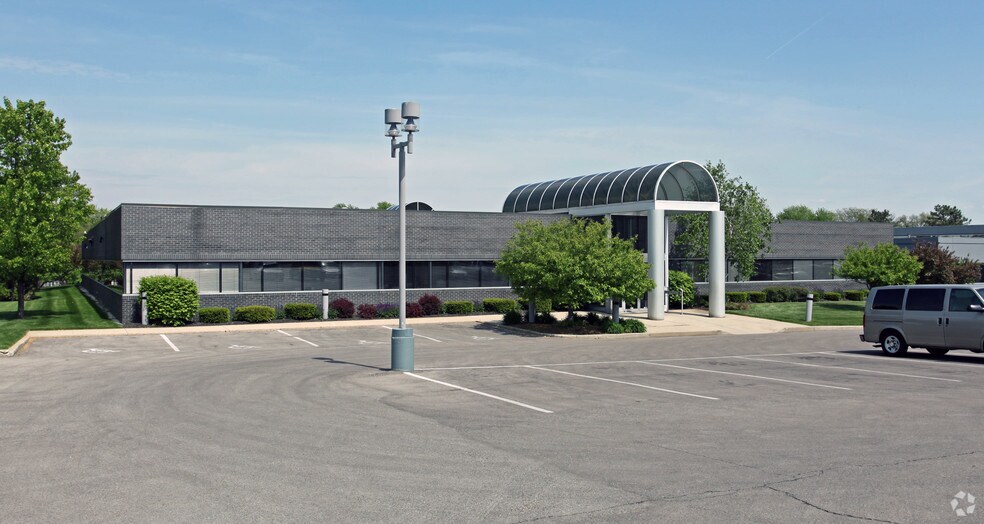 More Photos Of 7271 N Main St, Dayton Medical For Lease