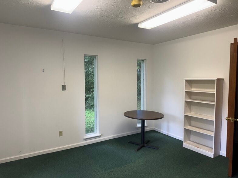 More Photos Of 1634 Main St, Murray Religious Facility For Sale