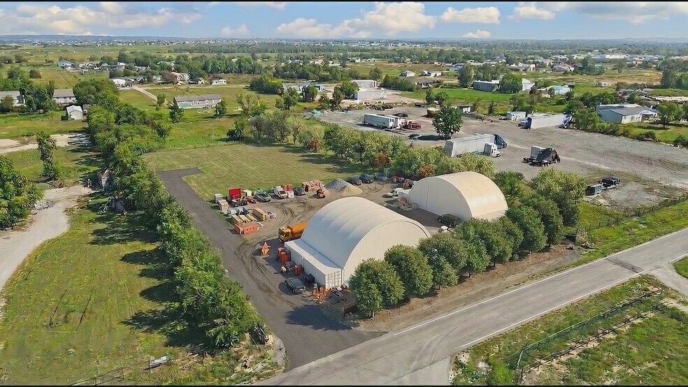 Primary Photo Of 17375 Gaffield Rd, Justin Warehouse For Lease