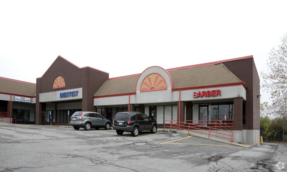 More Photos Of 11726 St. Charles Rock Rd, Bridgeton Storefront For Lease