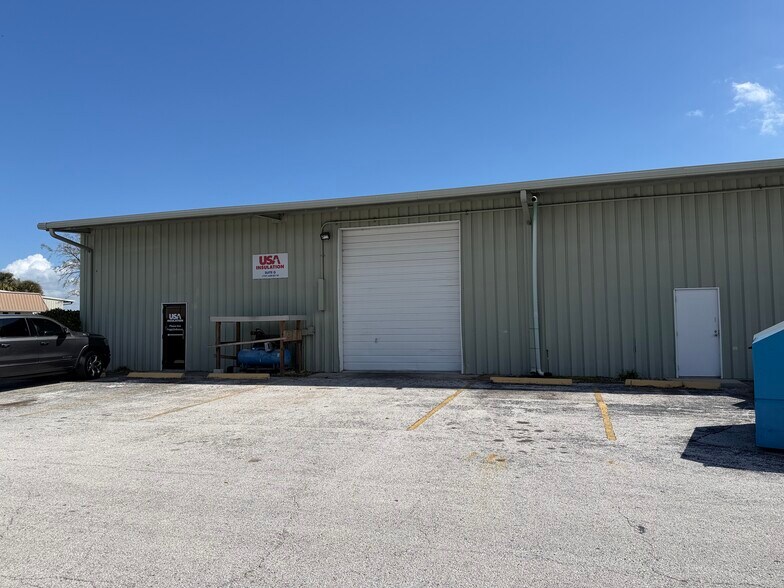 More Photos Of 12880 Automobile Blvd, Clearwater Manufacturing For Lease