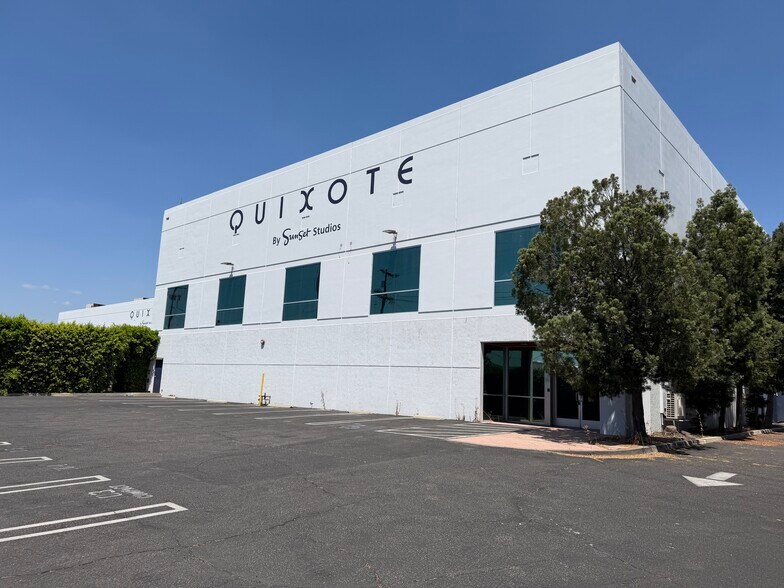 More Photos Of 13927 Saticoy St, Panorama City Movie Radio TVStudio For Lease
