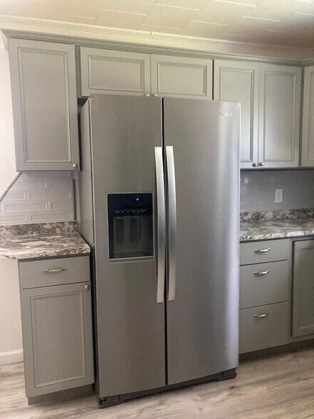 More Photos Of , Lexington Specialty For Sale