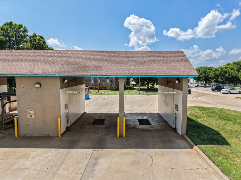 More Photos Of 1003 N Main St, Tonkawa Carwash For Sale