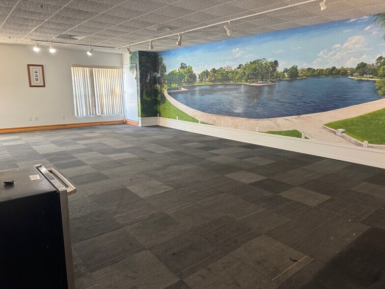 More Photos Of 110 Athens St, Tarpon Springs Light Manufacturing For Lease