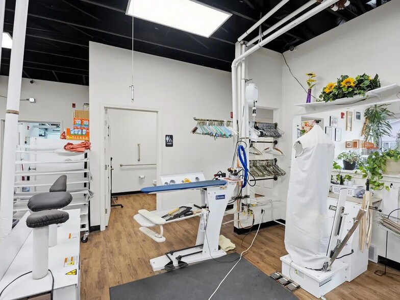 More Photos Of 403-409 W 3rd St, La Junta Storefront For Sale