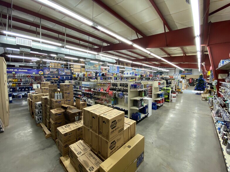 More Photos Of 301 N Main St, Blythe Freestanding For Sale