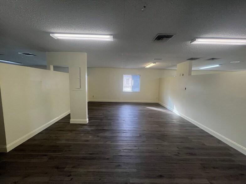 More Photos Of 4527 Carter St, Orlando Daycare Center For Lease
