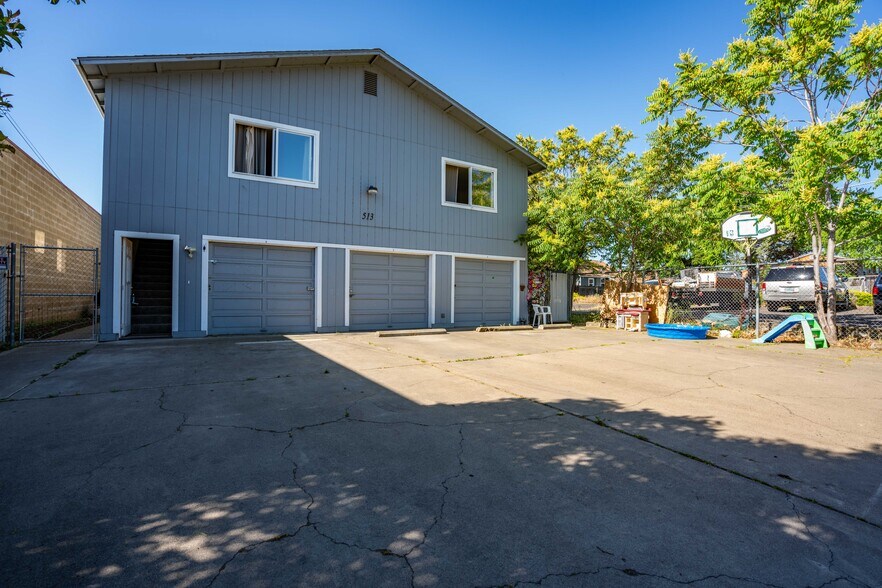 More Photos Of 513 Alice St, Medford Apartments For Sale