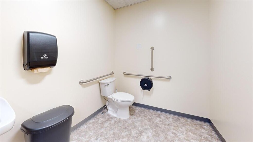 More Photos Of 213 E 41st St, Erie Office For Sale