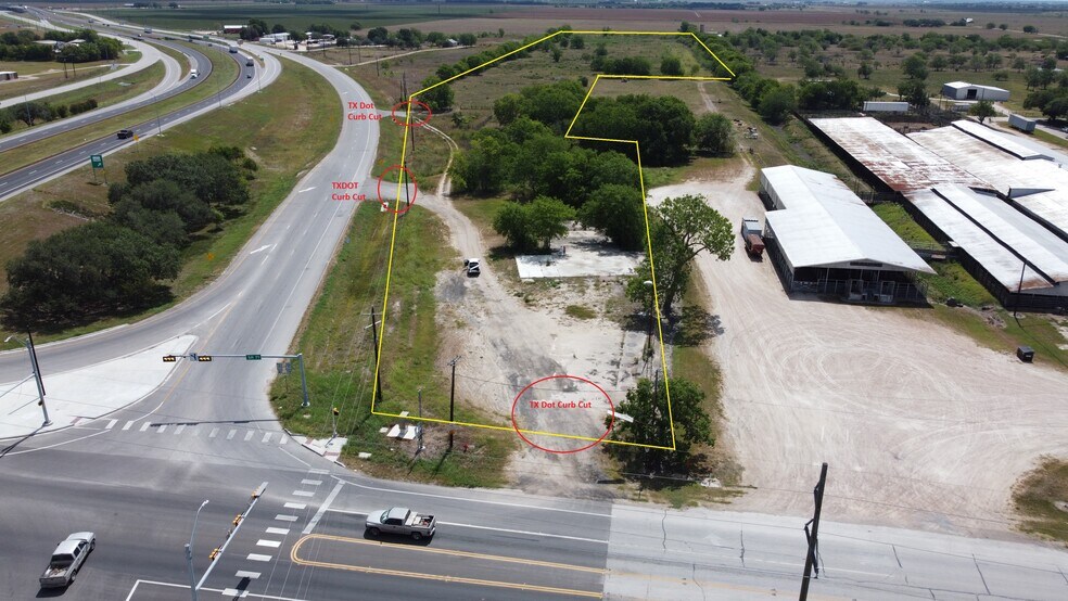 More Photos Of 1801 S Mechanic St, El Campo Land For Sale