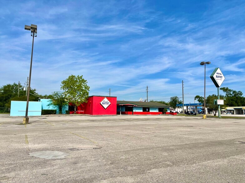 Primary Photo Of 5086 Normandy Blvd, Jacksonville Restaurant For Lease