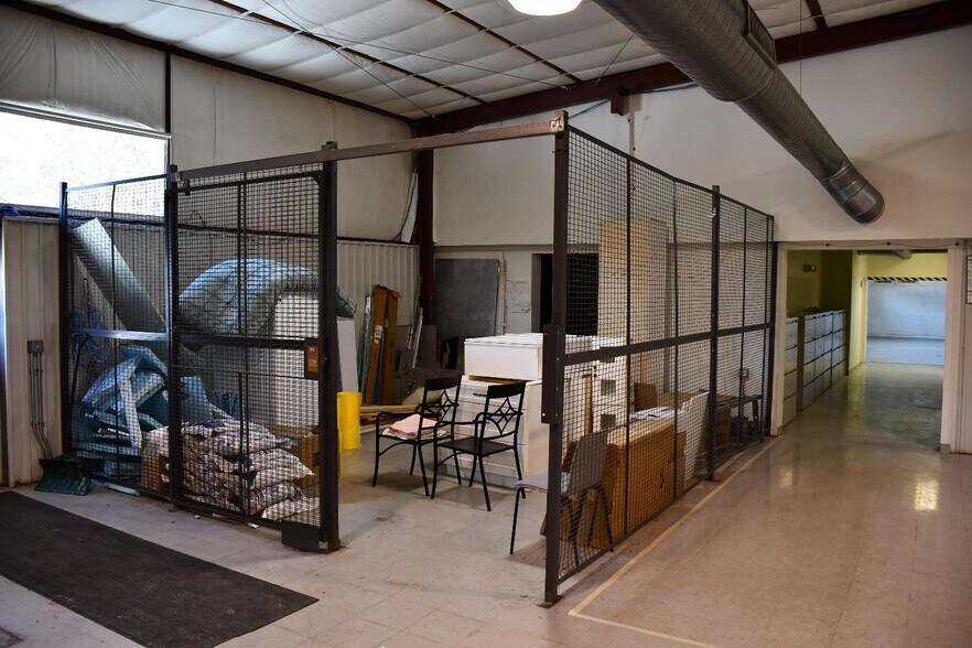 More Photos Of 107 Corona Ave, Groton Warehouse For Sale