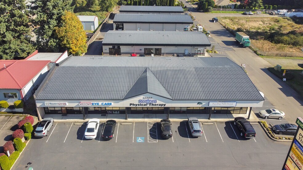 More Photos Of 13909 Meridian Ave E, Puyallup Unknown For Lease