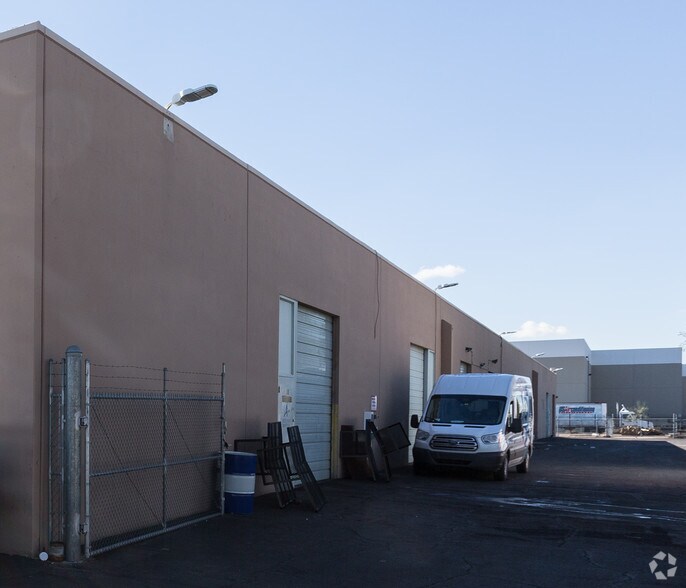 More Photos Of 1950 E Watkins St, Phoenix Warehouse For Lease
