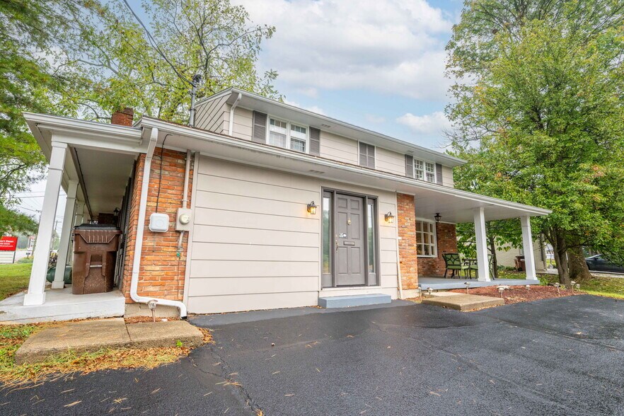 More Photos Of 1 Crestview Dr, Milford Medical For Lease