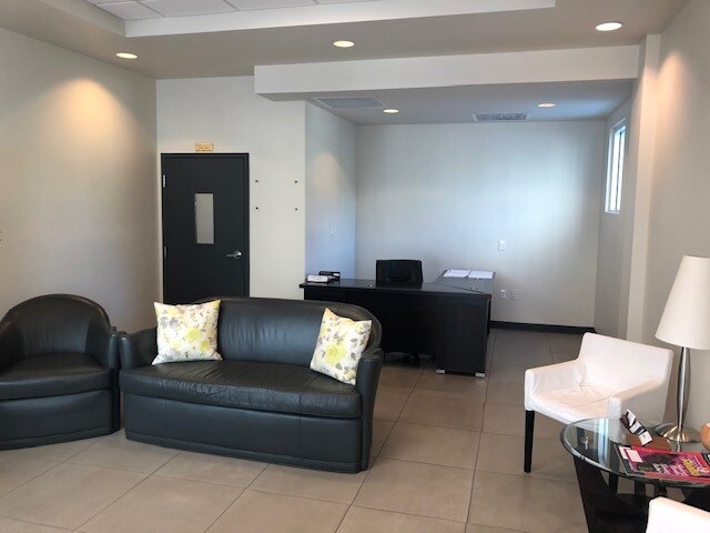 More Photos Of 4070-4090 Laguna St, Coral Gables Medical For Sale