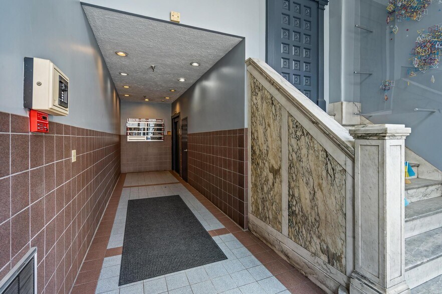 More Photos Of 817 Main St, Cincinnati Coworking Space