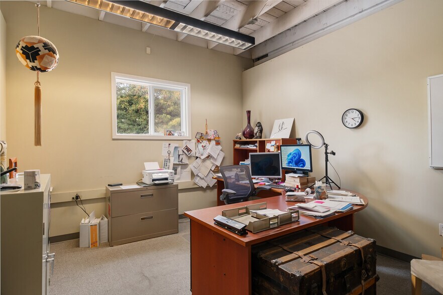 More Photos Of 927 Rainier Ave S, Seattle Manufacturing For Sale