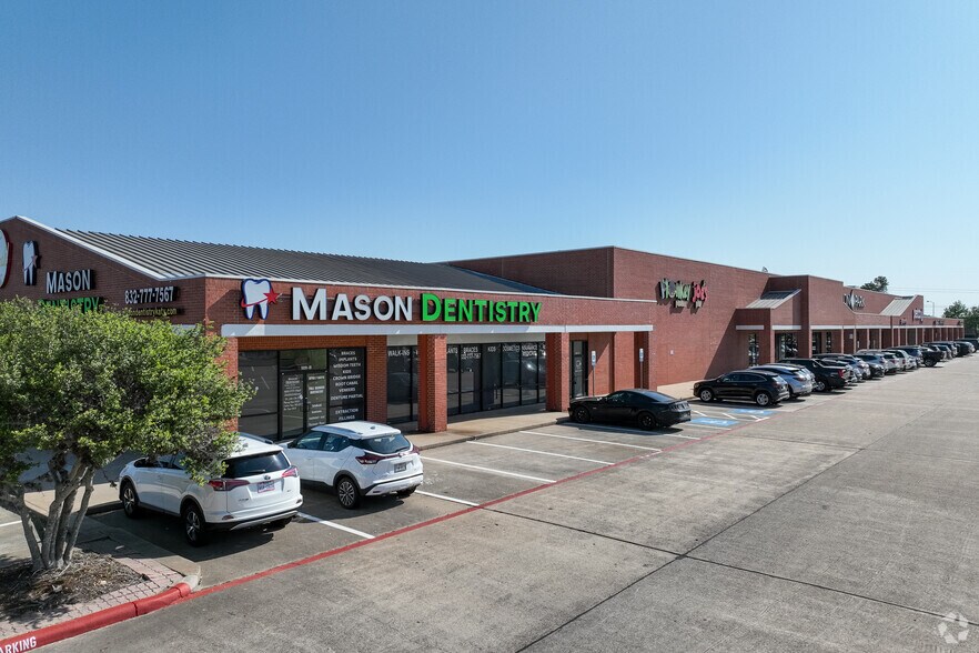 Primary Photo Of 501-521 S Mason Rd, Katy Storefront For Lease
