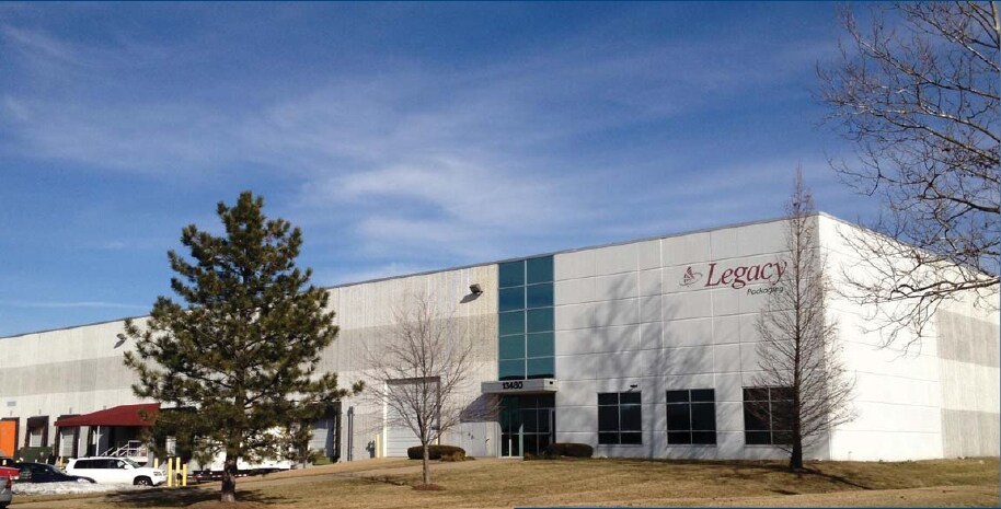 More Photos Of 13875-13899 Corporate Woods Trl, Bridgeton Distribution For Lease