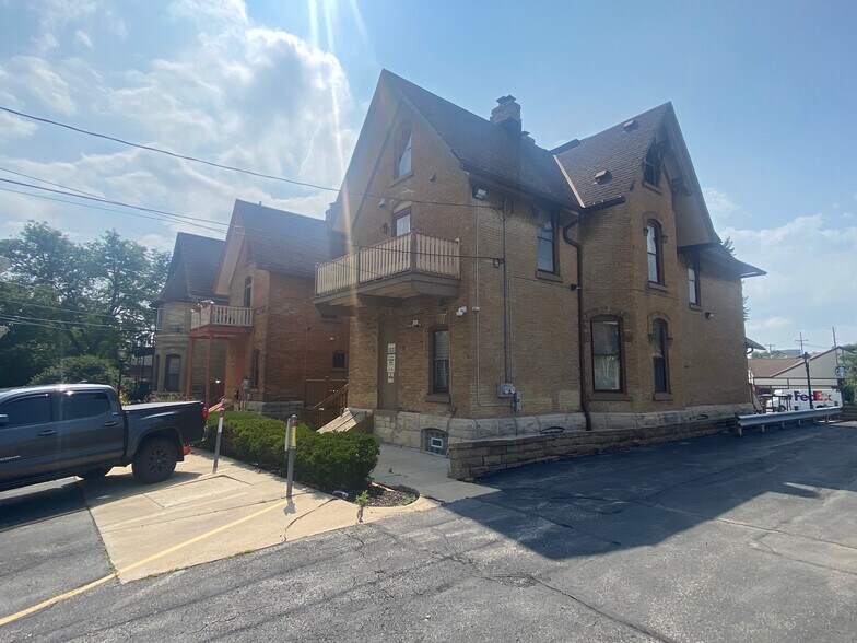 More Photos Of , Milwaukee Multifamily For Sale