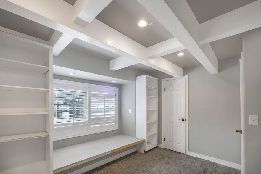 More Photos Of 801 W Whittier Blvd, La Habra Storefront Retail Residential For Sale