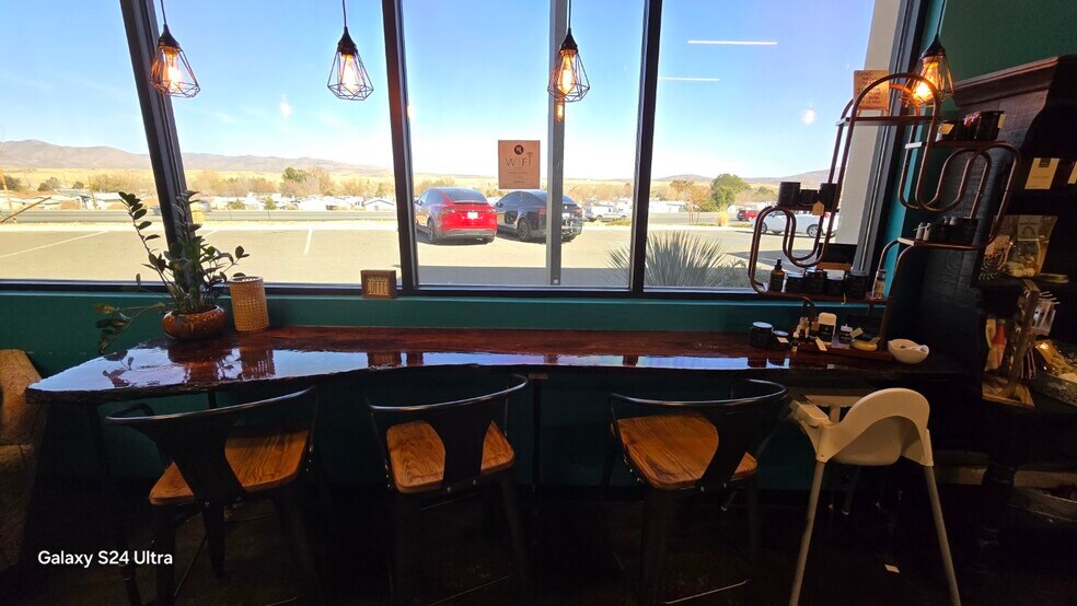 More Photos Of 12075 E Highway 69, Dewey General Retail For Lease