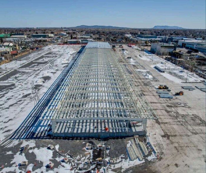 More Photos Of 6501 Rue Charles-Normoyle, Saint-hubert Industrial For Lease
