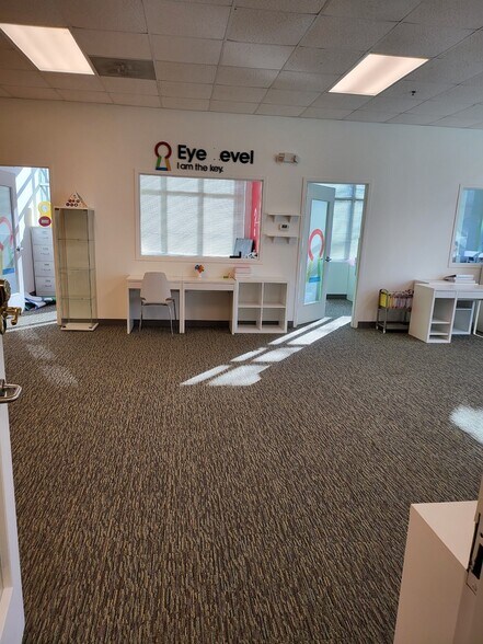 More Photos Of 2315 W Arbors Dr, Charlotte Medical For Lease