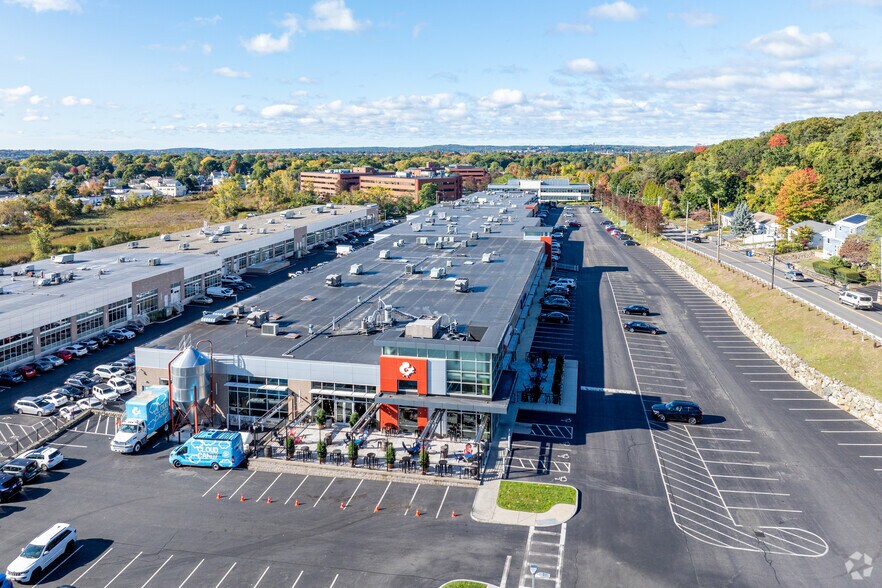 More Photos Of 411 Waverley Oaks Rd, Waltham Light Manufacturing For Lease