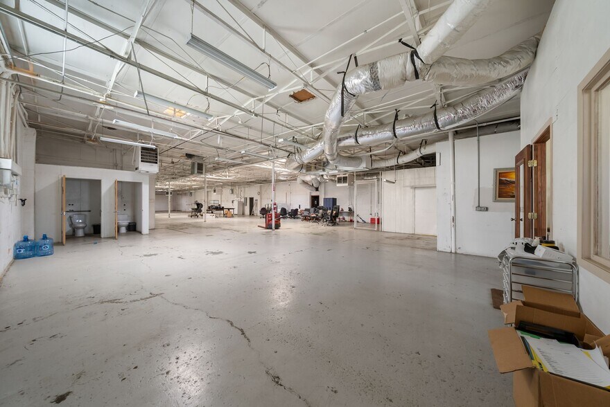 More Photos Of 6001 Tension Dr, Fort Worth Manufacturing For Sale