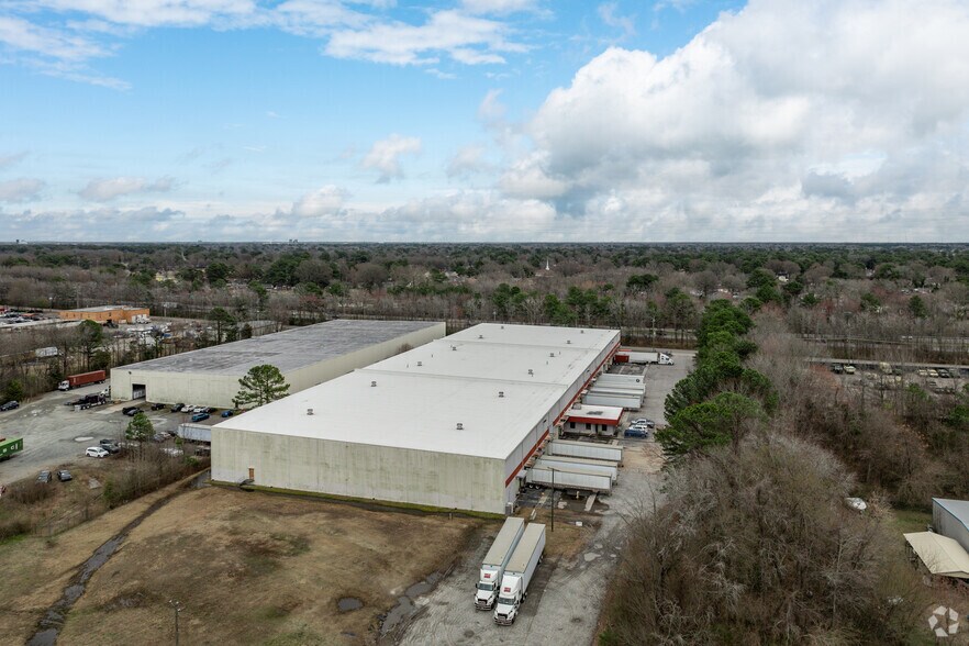 More Photos Of 3100 Elmhurst Ln, Portsmouth Distribution For Lease