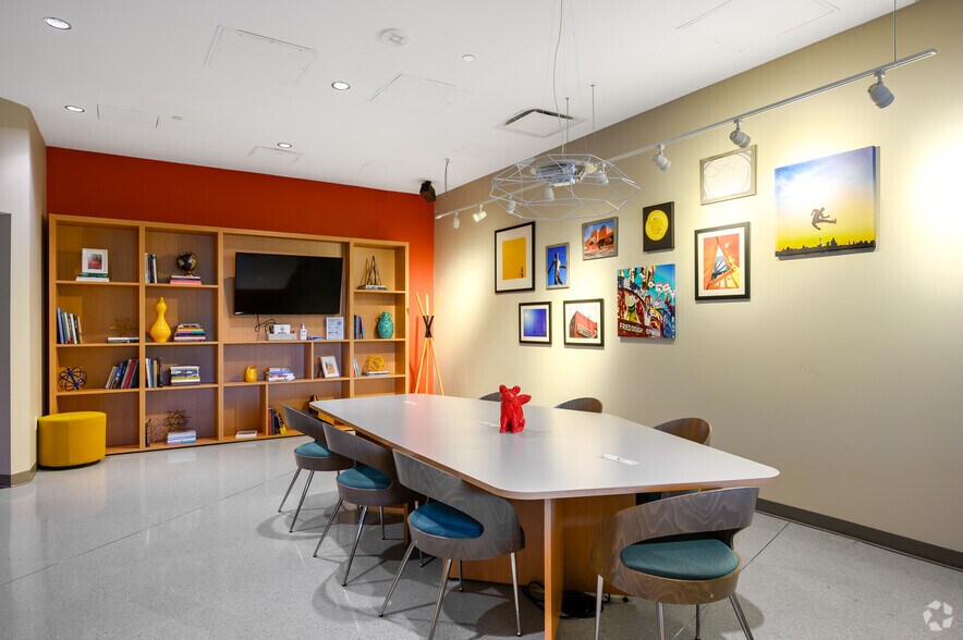 More Photos Of 1100 Wilson Blvd, Arlington Office For Lease